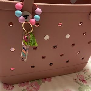 Charm for bogg bag - be kind